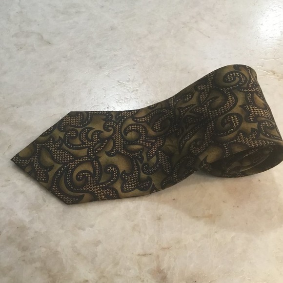 Z   Inc. 100% Silk, Handmade - Picture 2 of 4